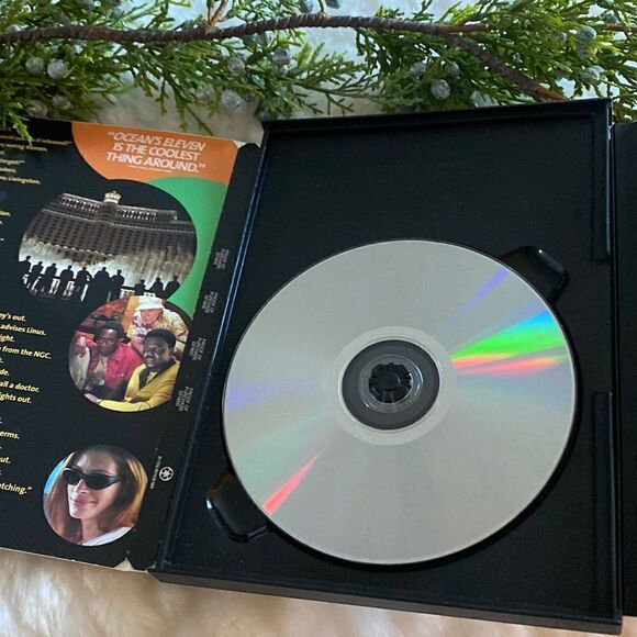 Oceans Eleven DVD   - Picture 4 of 4